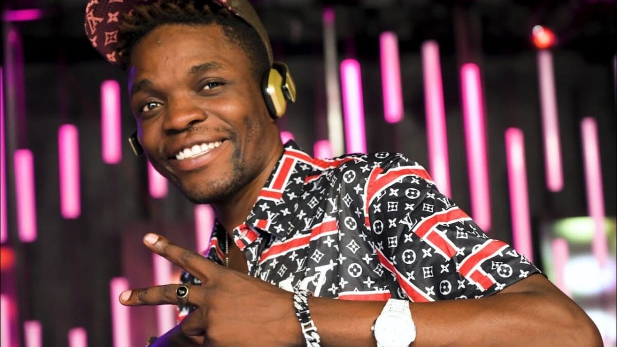 Tryson chimbetu photo in studio
