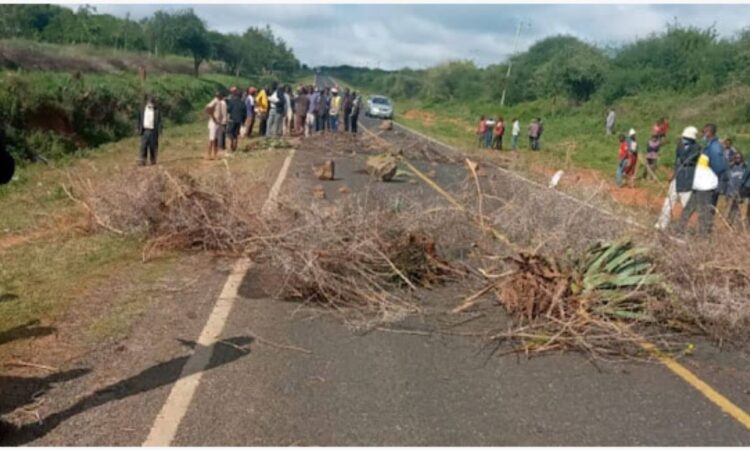 Kyua Katangi road accident photo