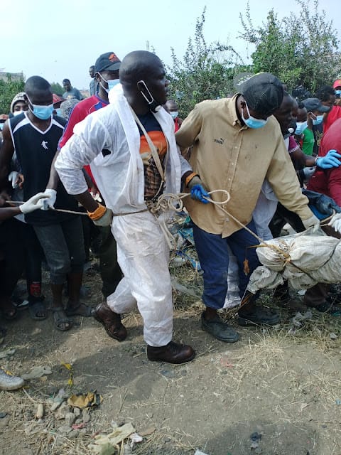 Pastor Wa Vijana One of the divers