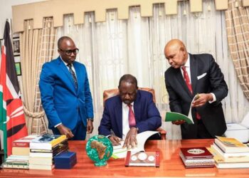 Raila Signing Auc Application Documents