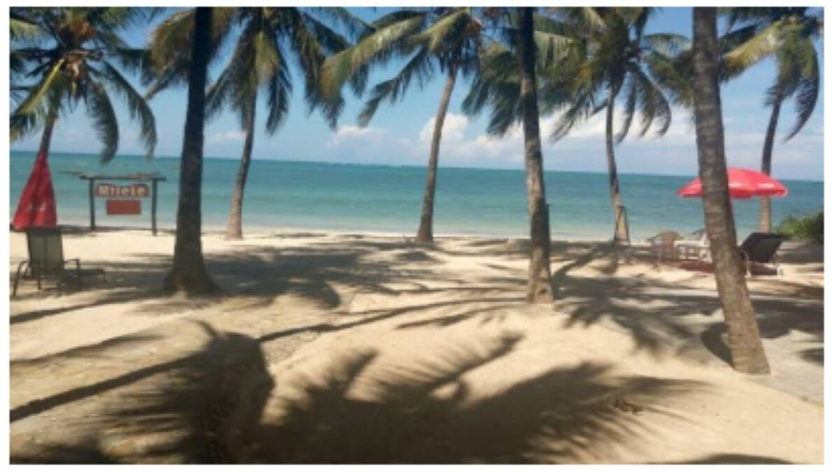 Milele beach