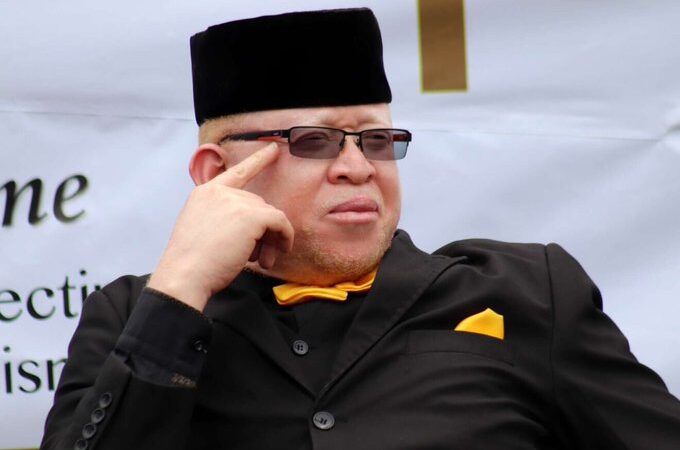 Isaac Mwaura