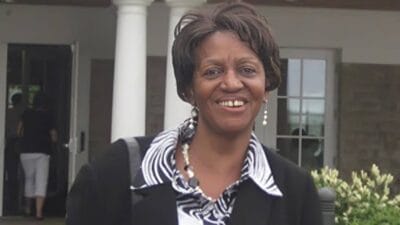 Wenwa Akinyi