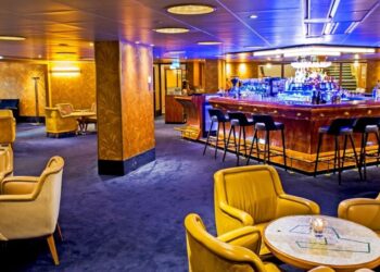 Captains lounge