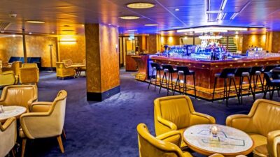 Captains lounge