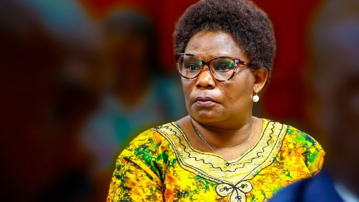 Kawira mwangaza