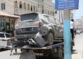Somalia vehicle on convoy towed