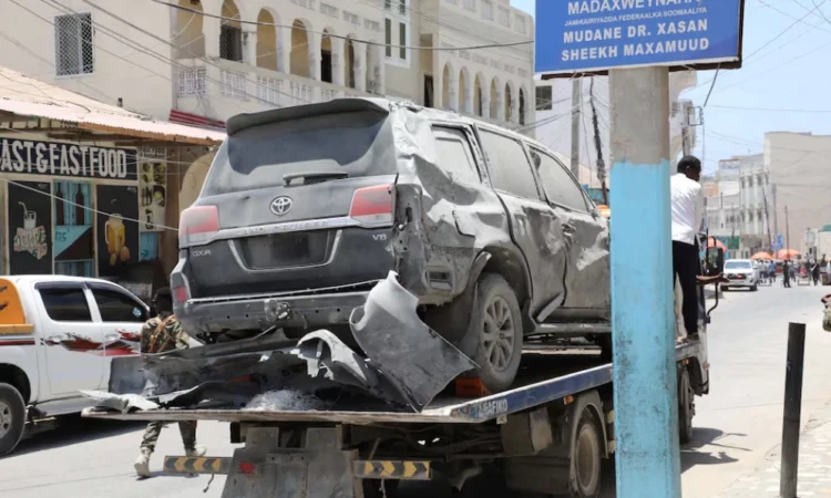 Somalia vehicle on convoy towed