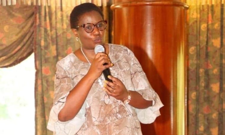 Kawira mwangaza