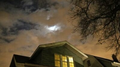 Full house horror image