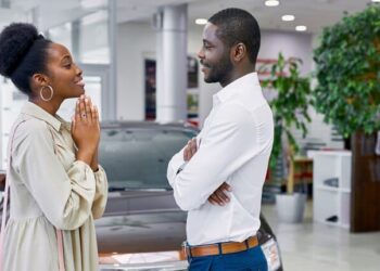 Woman begging for man