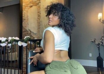 Lady tarzan photo
