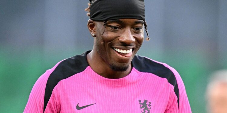 Noni madueke arsenal move