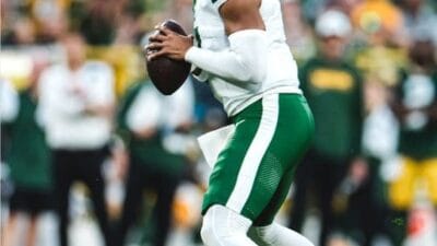 Aaron glenn on justin fields performance