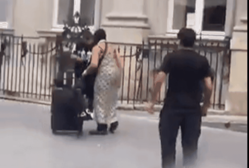 Antwerp muslim woman video