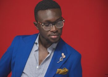 Bolo bespoke photo