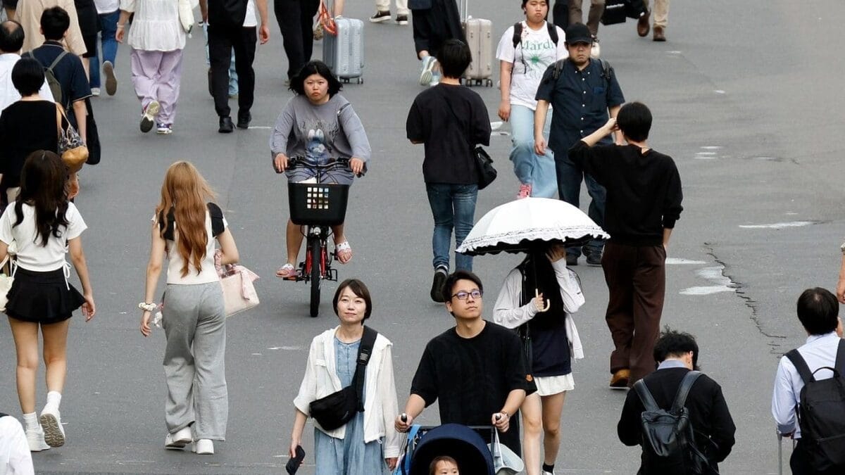 Japan popu;ation