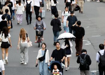 Japan popu;ation