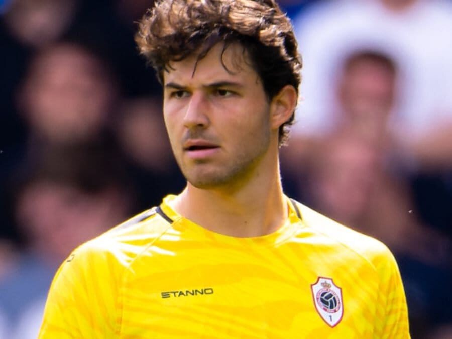 Manchester united will announce senne lammens