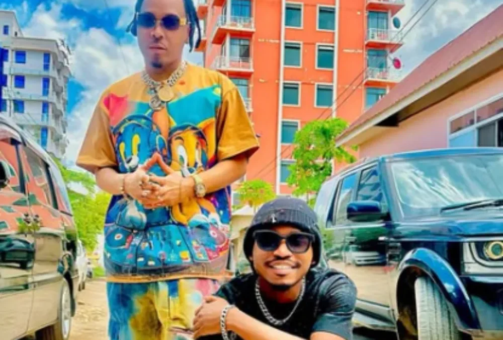 Artist kayumba and bob junior