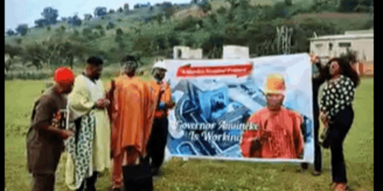 Engr. sabinus gets contract from governor amuneke