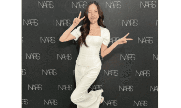 Sarocha nars blush at lazlive photo
