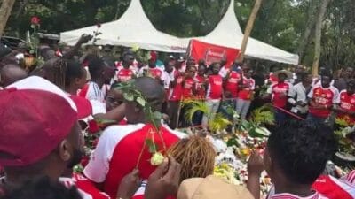 Arsenal fans who visited raila odinga