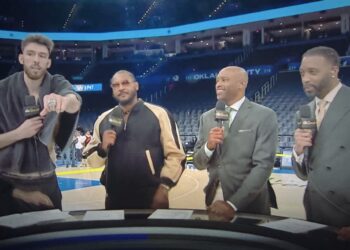Chet just flexed his finals ring in front of three