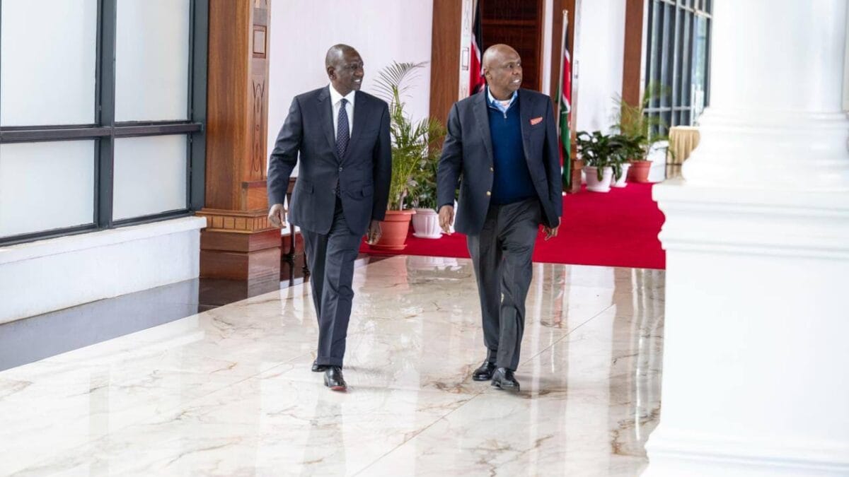 Gideon moi and ruto at statehouse