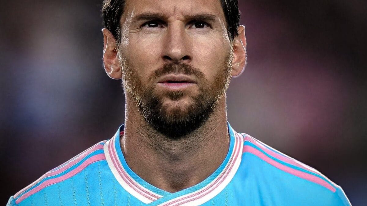 Hattrick de asistencias para messi vs new england.