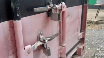 Knec smart padlocks