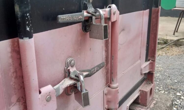 Knec smart padlocks