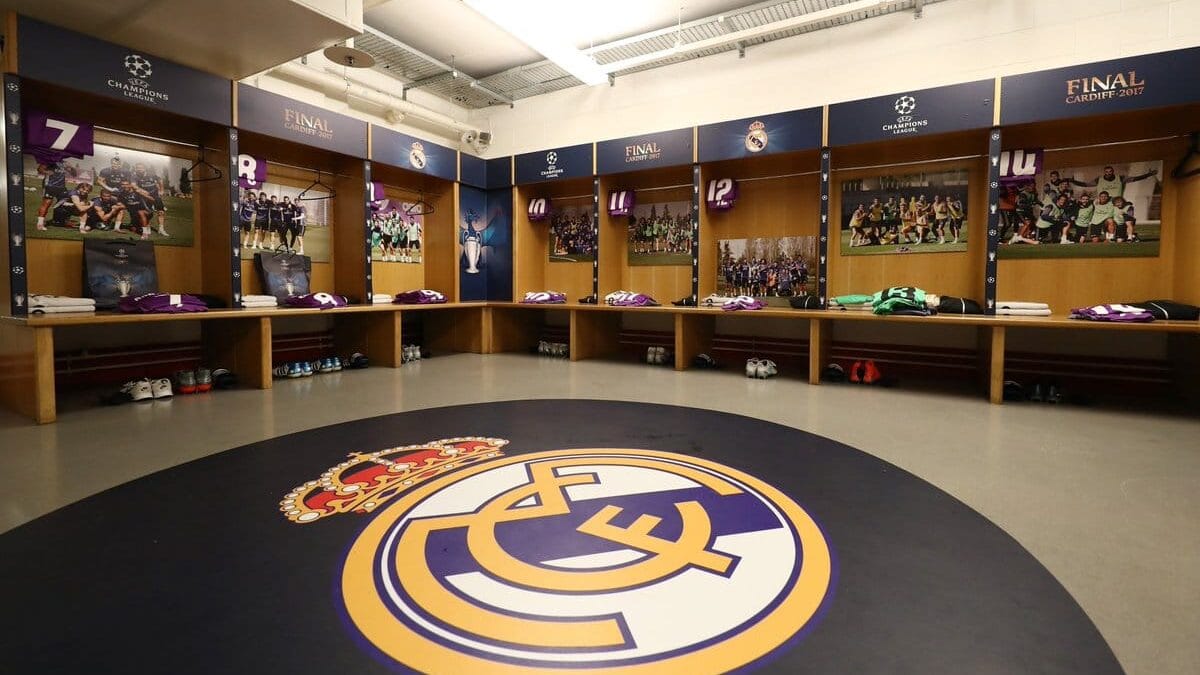 Real madrid dressing room