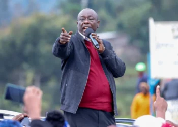 Rigathi gachagua revealing mbeerenorth premarked ballot papers