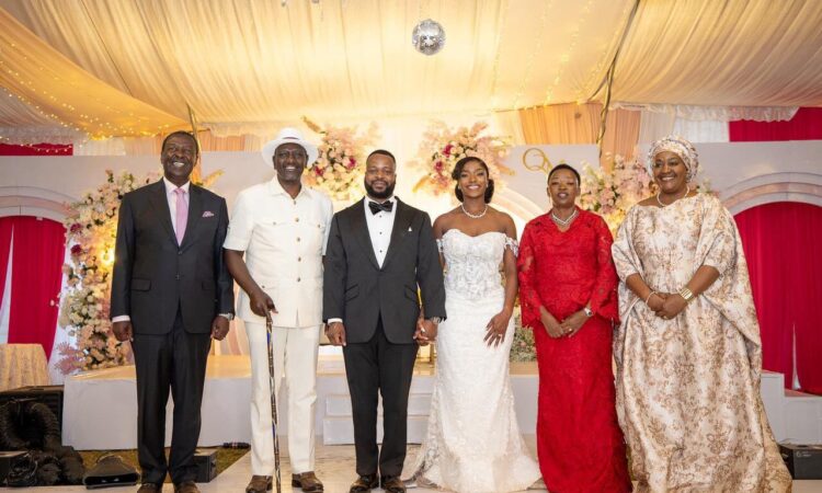 Mudavadi ruto at wedding photo