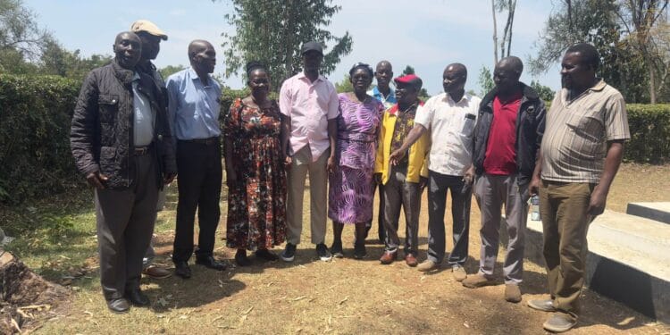 Raila odinga family on sister burial photo (1)