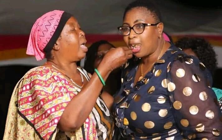 Aisha jumwa mother photo