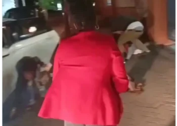 Women slayqueens fight uber driver over nonpayment