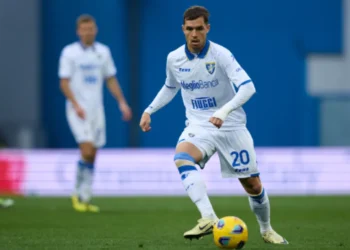 Hellas Verona have signed Pol Lirola