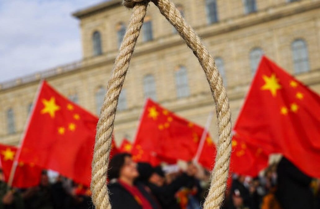 China hangs