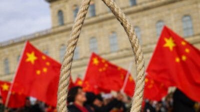 China hangs