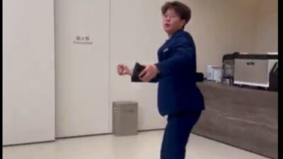 Huawei hand gesture photo