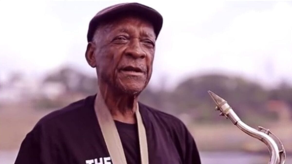 Mzee ngala bango artist
