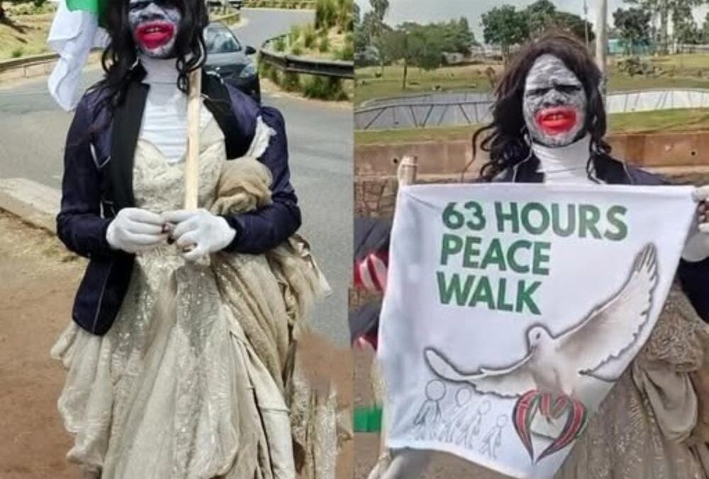 Nairobi villager walk photo