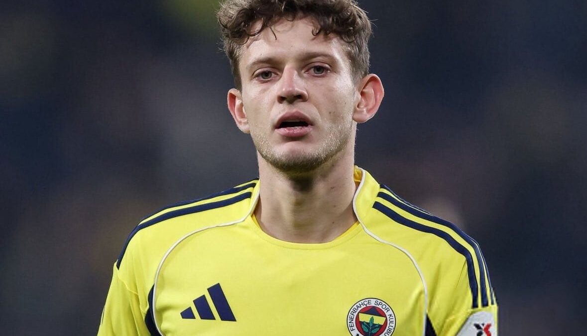 Sebastian Szymánski to Rennes