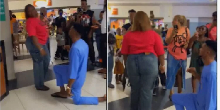 Man decided to propose to his girlfriend in a mall, but she said NO and walked out of the scene.