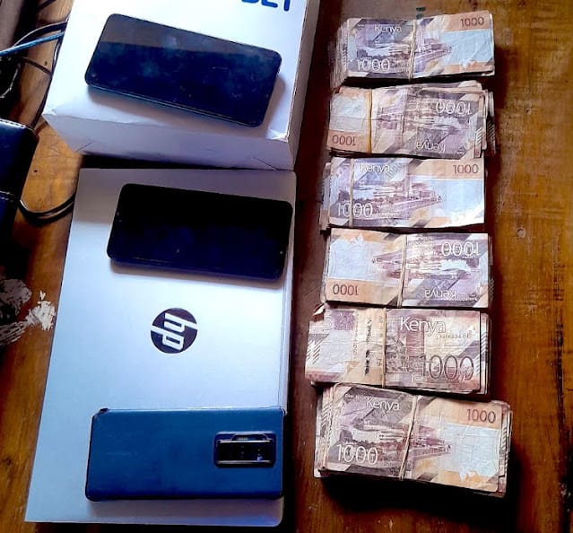 Suspect stealing man on a scaoo in Mombasa.  The famous 900k sacco heist