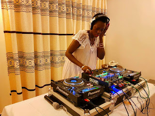 Akothee is super in DJ ing and plays cool music. (PHOTO: GEORGE CHARO) Akothee played good music at the lakeside.