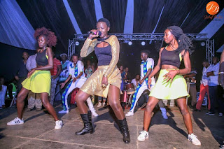 Akothee packs for the show. (PHOTO: GEORGE CHARO) Akothee has no problem with money.