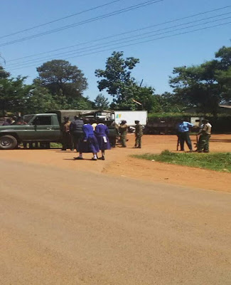 Cyprian Awiti heckled at Oyugis. PHOTO | Courtesy Cyprian Awiti heckled at Oyugis. PHOTO | Courtesy